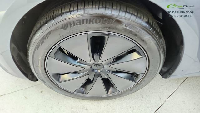 Used 2025 Tesla Model 3 RWD image 60