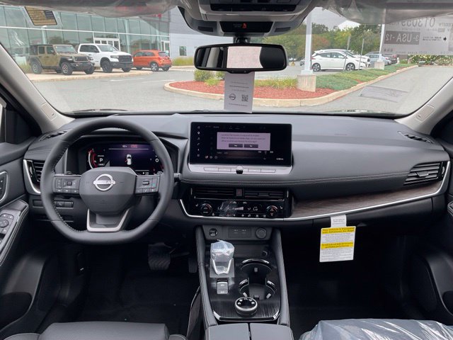 New 2026 Nissan Rogue Platinum w/ Platinum Premium Package AWD/4WD image 16