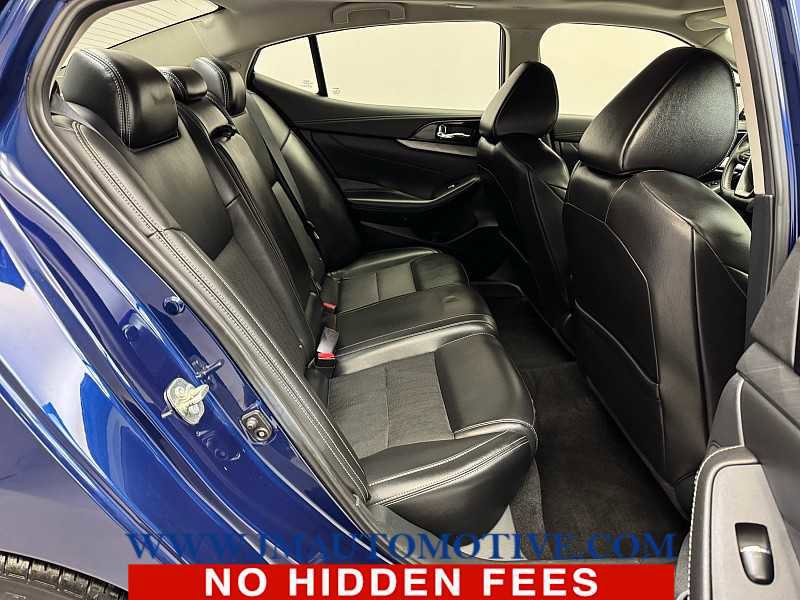 Used 2017 Nissan Maxima 3.5 SL FWD image 17