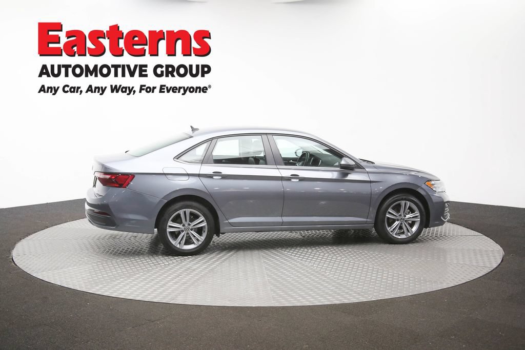 Used 2024 Volkswagen Jetta SE FWD image 38