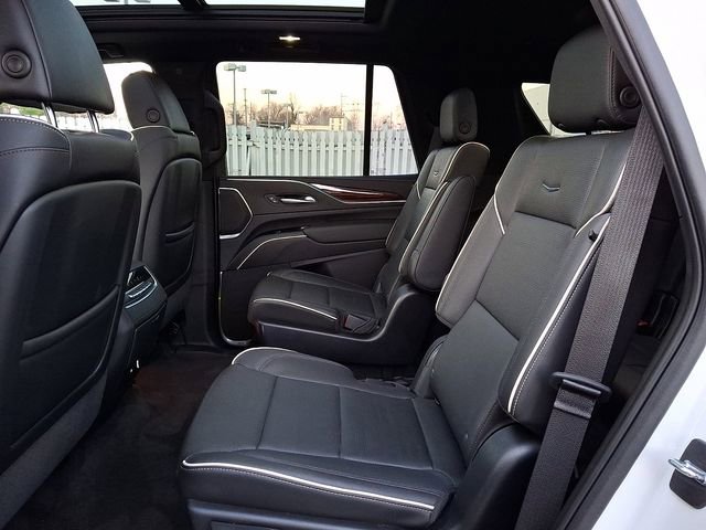 Certified 2022 Cadillac Escalade Premium Luxury image 14