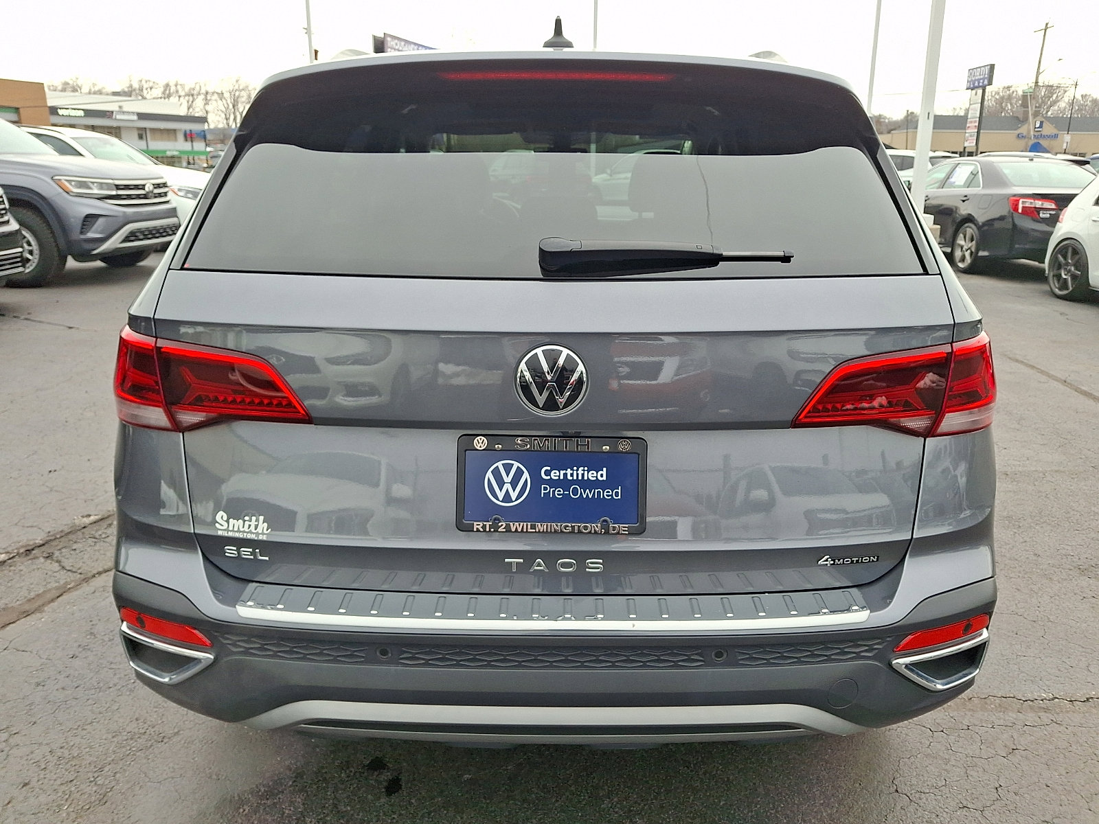 Used 2022 Volkswagen Taos SEL image 5