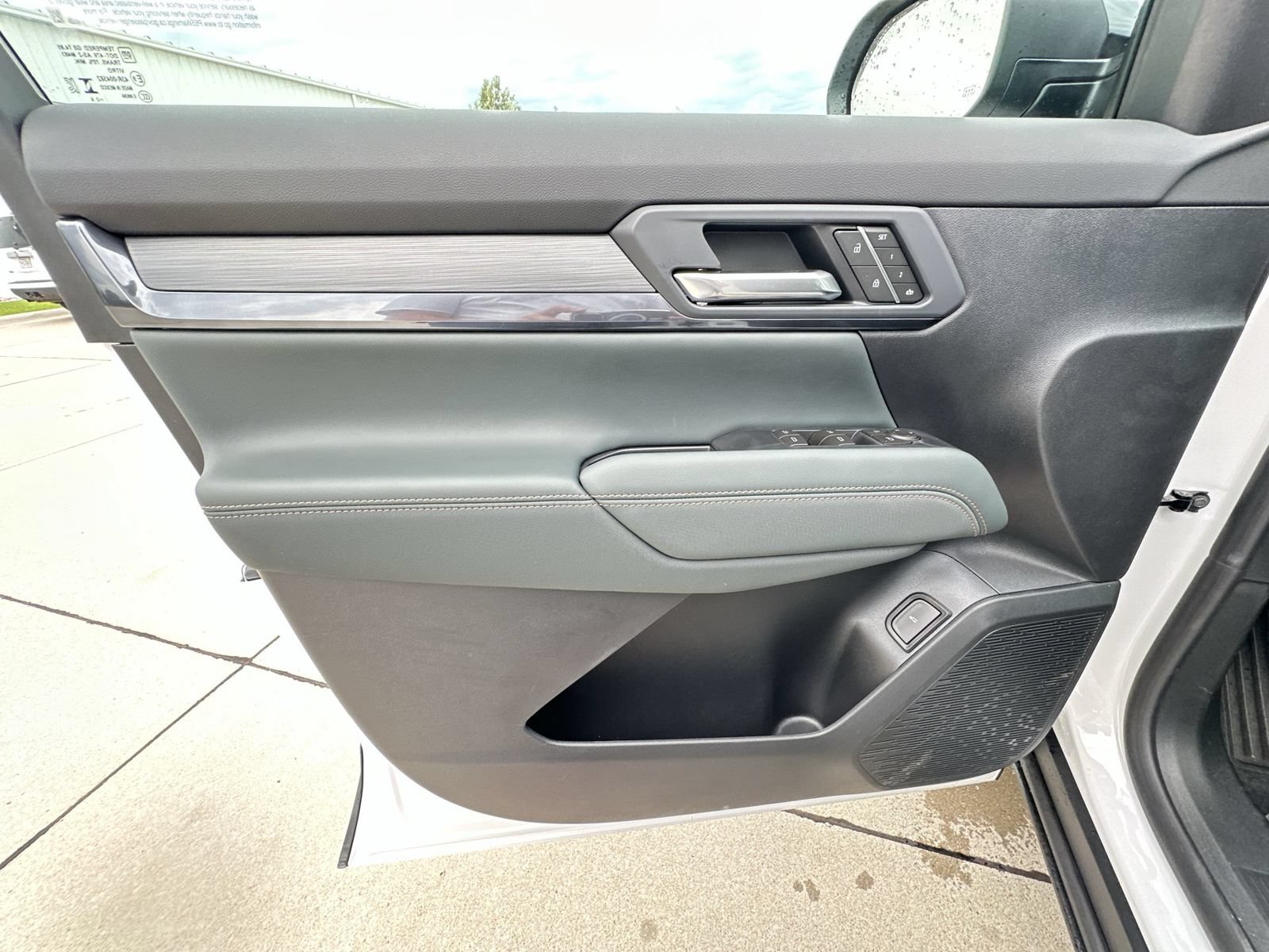New 2026 GMC Terrain AT4 w/ Convenience Package III AWD/4WD image 22