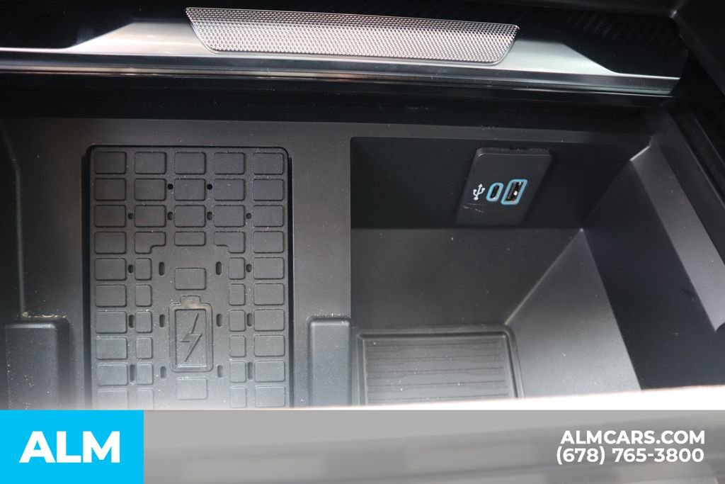 Used 2024 Ford F450 Limited w/ FX4 Off-Road Package image 39