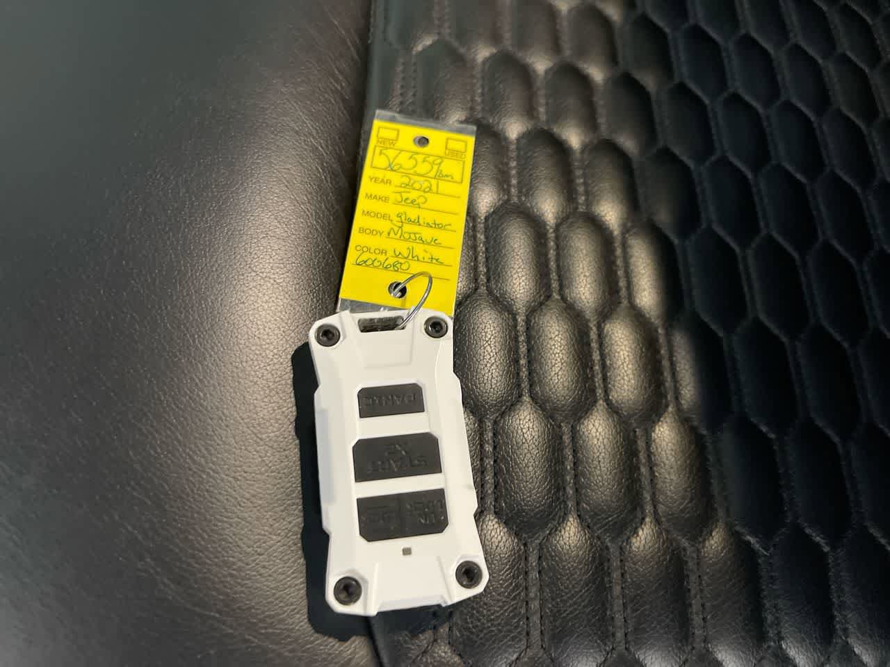 Used 2021 Jeep Gladiator Mojave AWD/4WD image 27