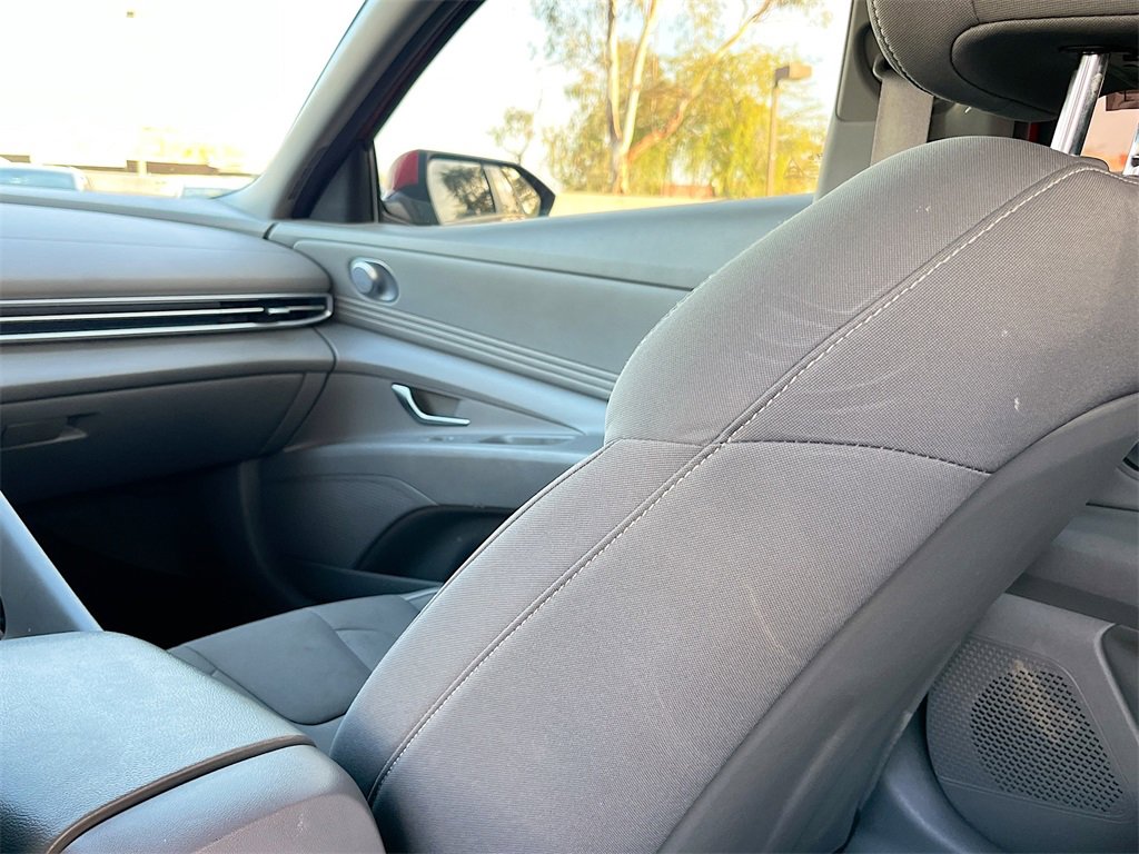 Used 2023 Hyundai Elantra SEL w/ Convenience Package image 23