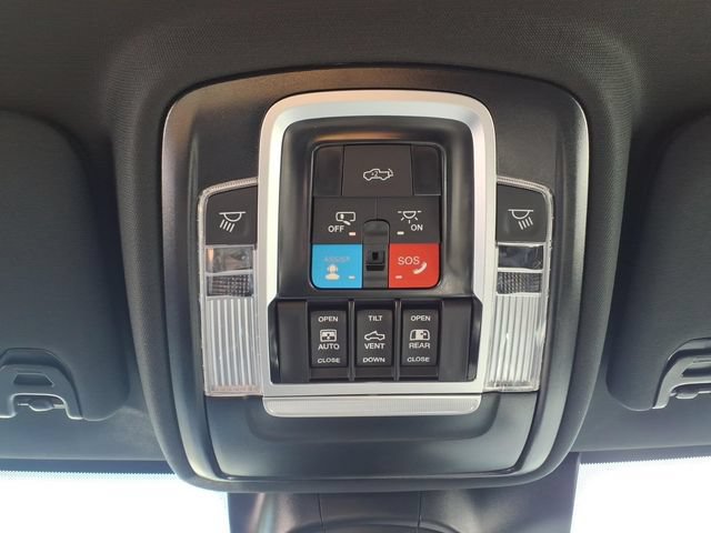 New 2026 RAM 2500 Laramie AWD/4WD image 25