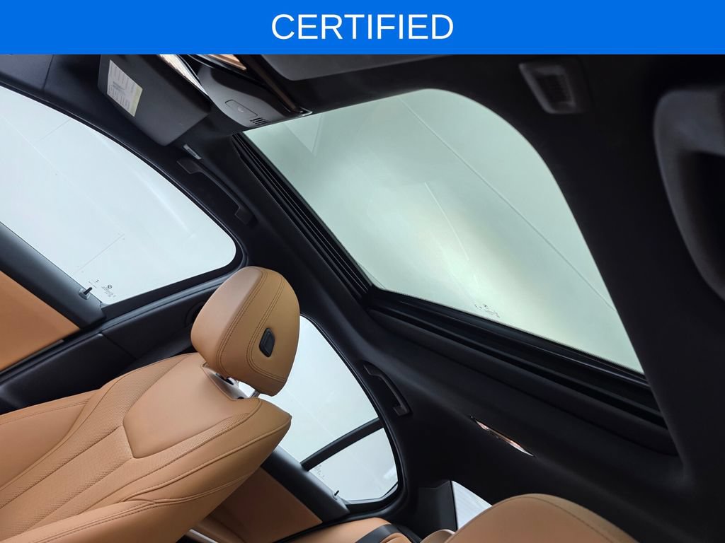 Certified 2024 BMW 330i Sedan w/ Premium Package RWD image 12