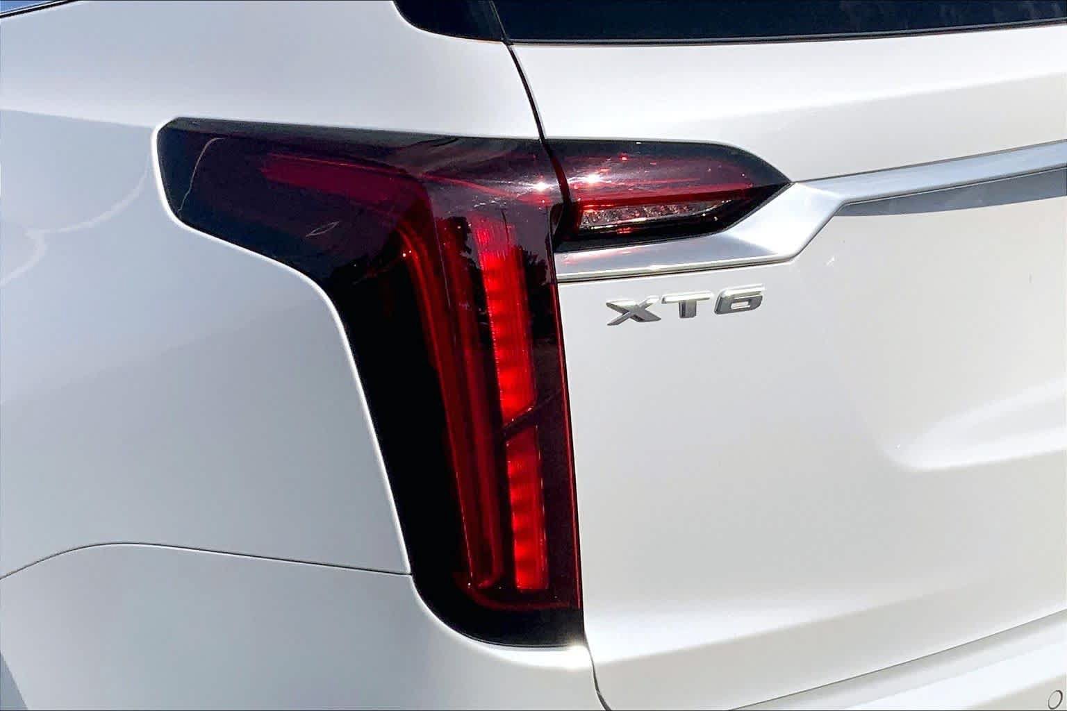 Used 2020 Cadillac XT6 Premium Luxury FWD image 29