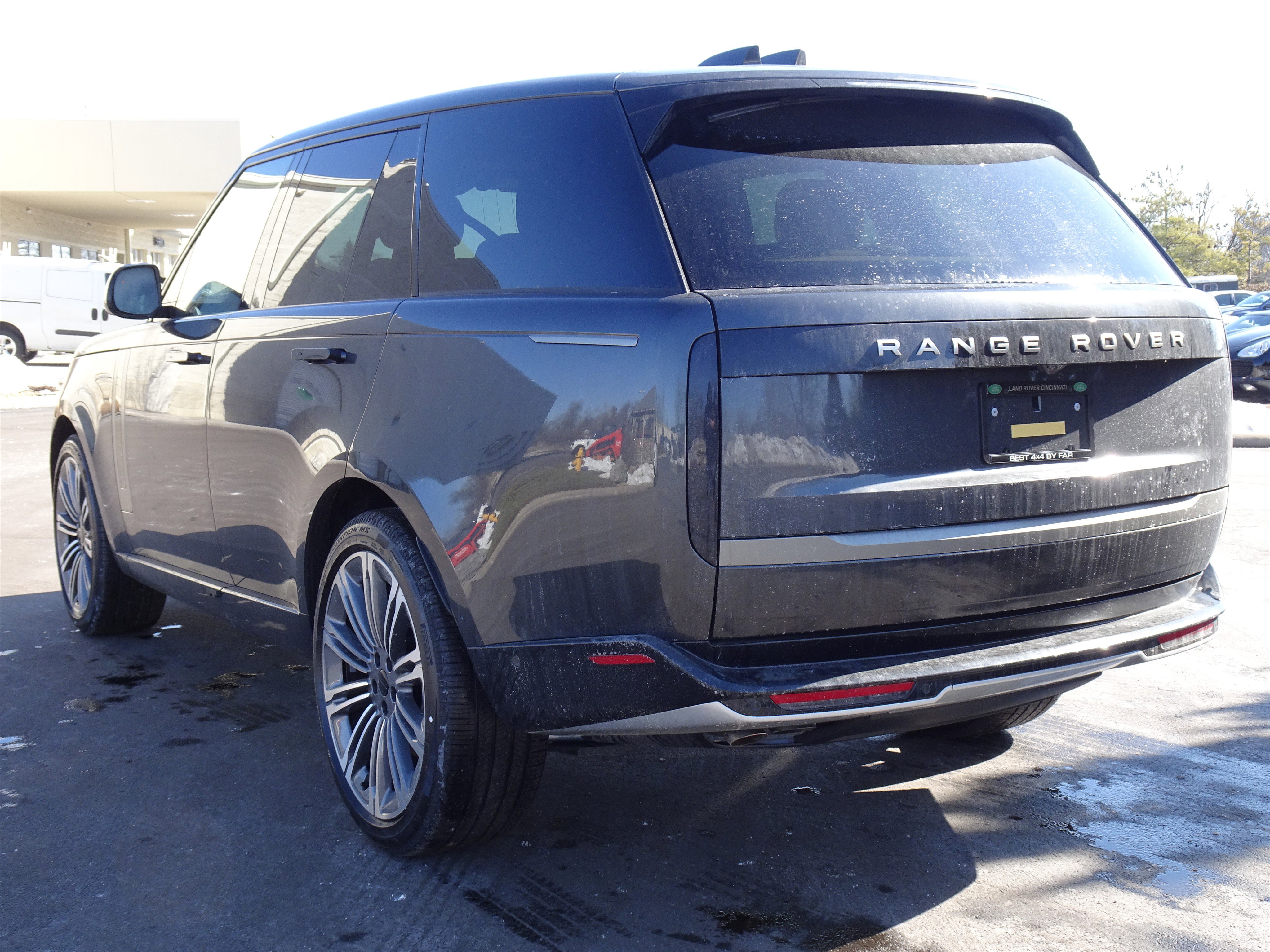 New 2026 Land Rover Range Rover SE image 9