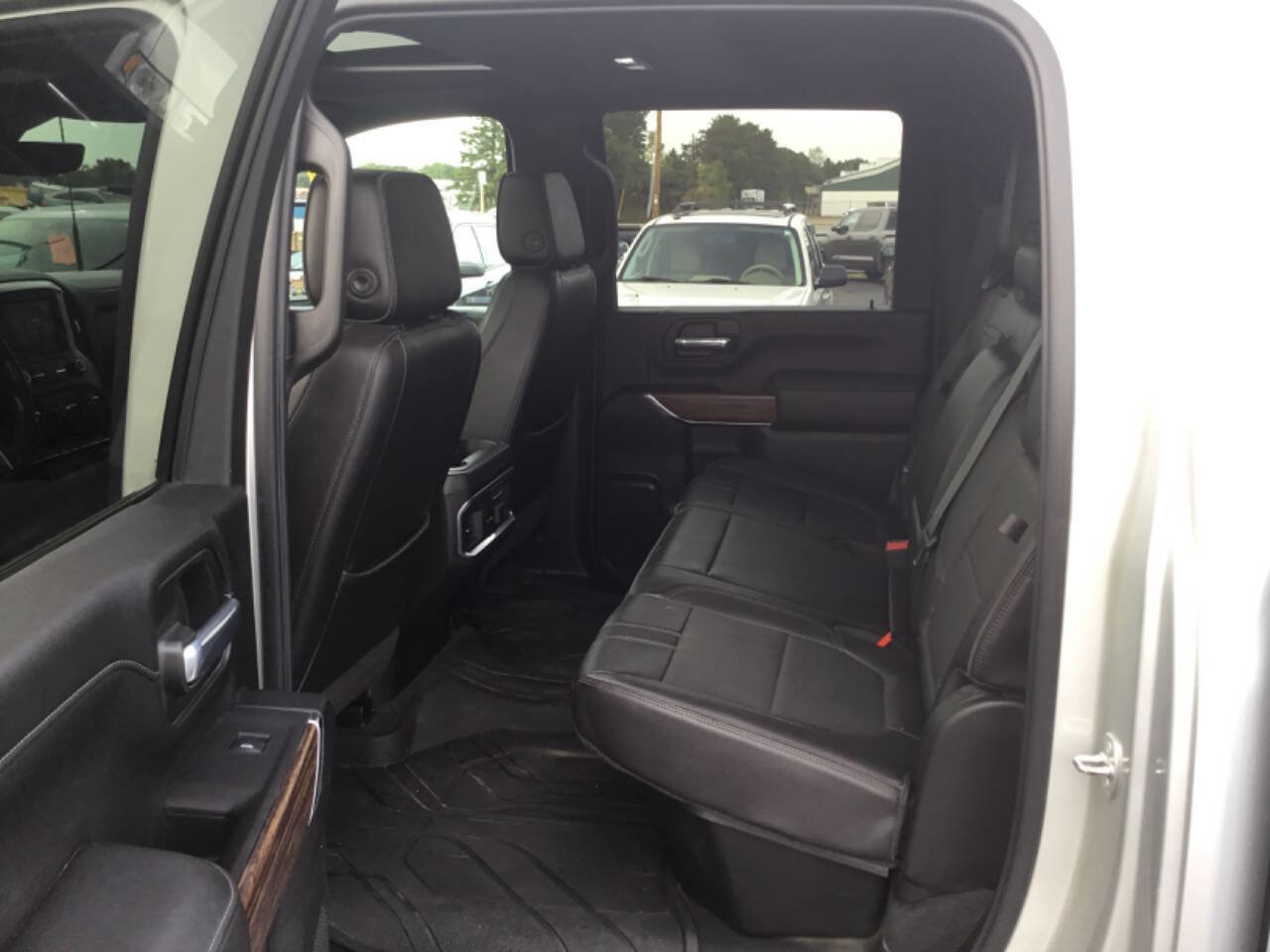 Used 2021 Chevrolet Silverado 2500 High Country image 10