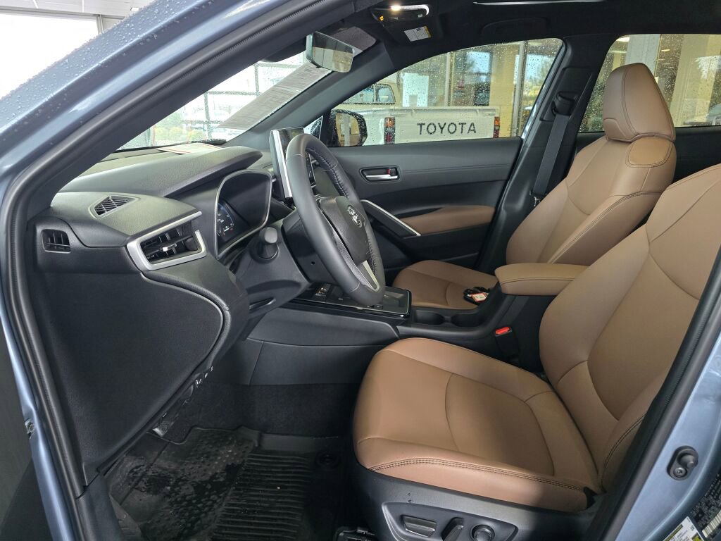 Used 2026 Toyota Corolla Cross XLE w/ Convenience Package image 22