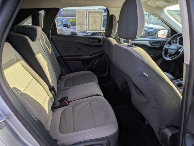 Used 2022 Ford Escape SE image 7