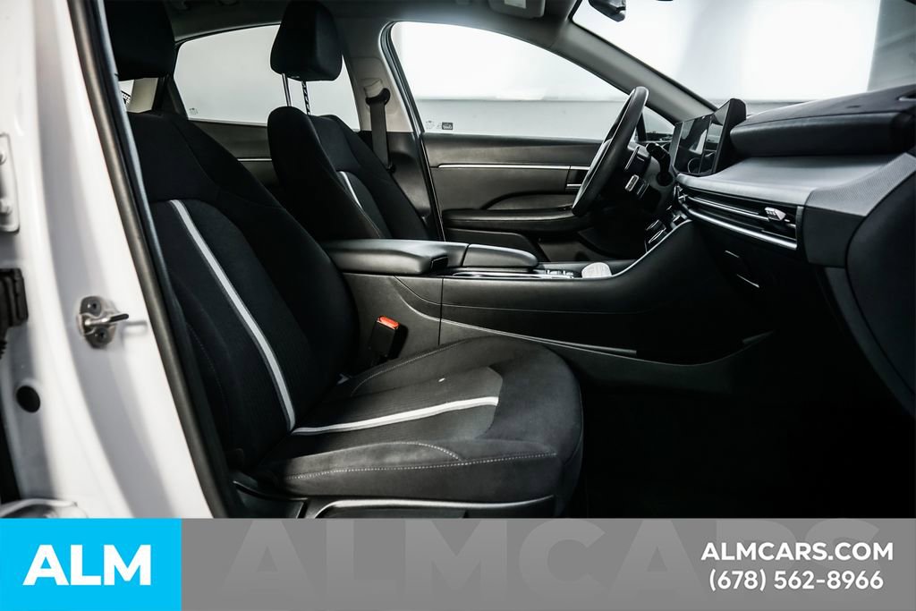 Used 2025 Hyundai Sonata SEL FWD image 19