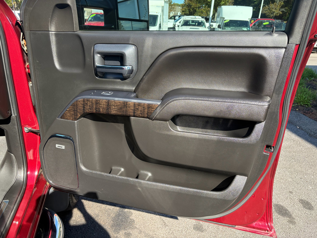 Used 2015 GMC Sierra 2500 Denali w/ Suspension Package, Off-Road image 45