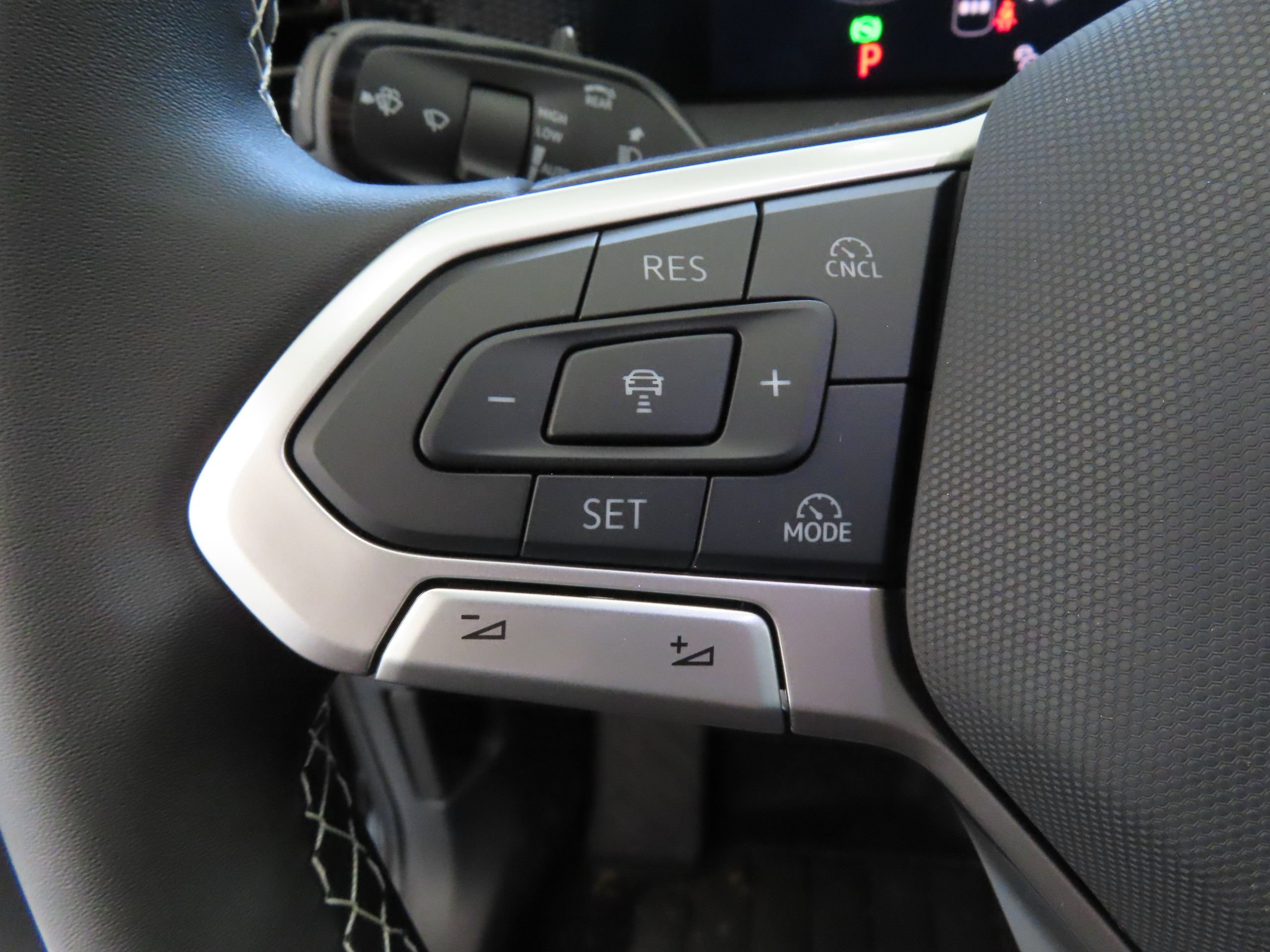 New 2026 Volkswagen Tiguan S FWD image 12