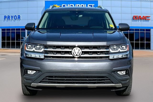 Used 2019 Volkswagen Atlas SE w/ Panoramic Sunroof Package FWD image 2