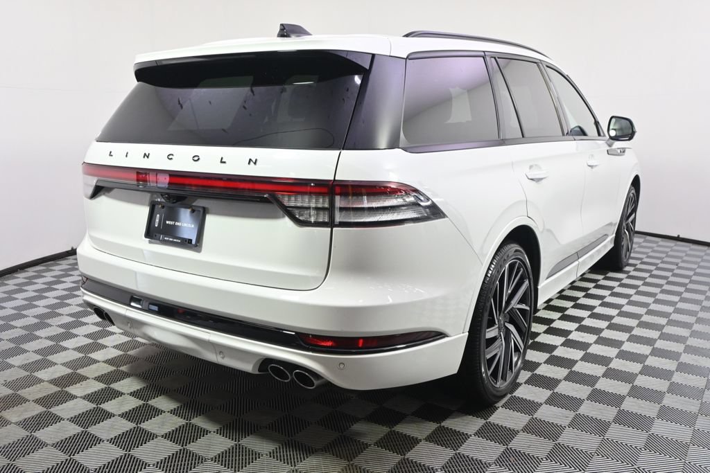 New 2026 Lincoln Aviator Black Label w/ Jet Appearance Package AWD/4WD image 6