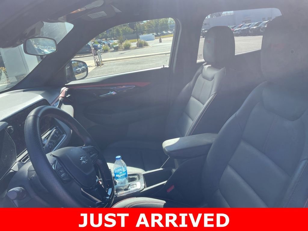 Used 2025 Chevrolet TrailBlazer RS w/ Driver Confidence Package image 8
