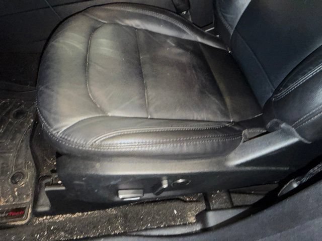 Used 2018 Ford Explorer XLT w/ Equipment Group 202A FWD image 7
