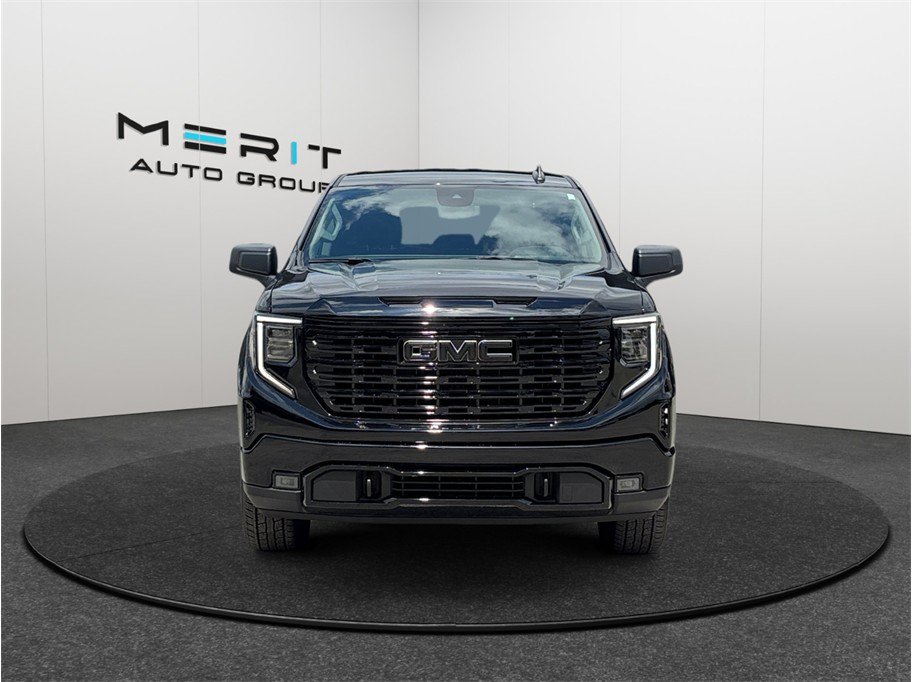 Used 2025 GMC Sierra 1500 Elevation AWD/4WD image 3