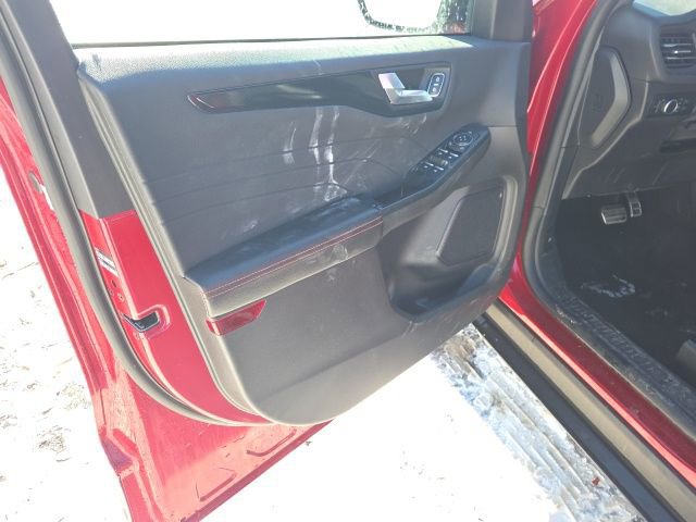 Used 2024 Ford Escape ST-Line w/ Cold Weather Package image 26