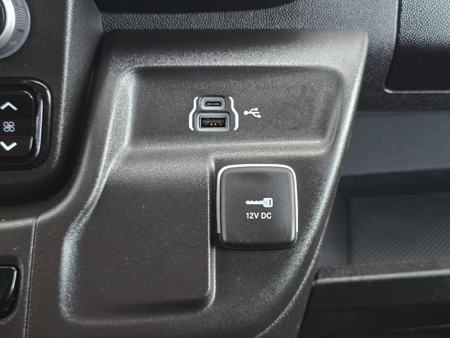 Used 2025 RAM ProMaster 2500 w/ Convenience Group FWD image 16