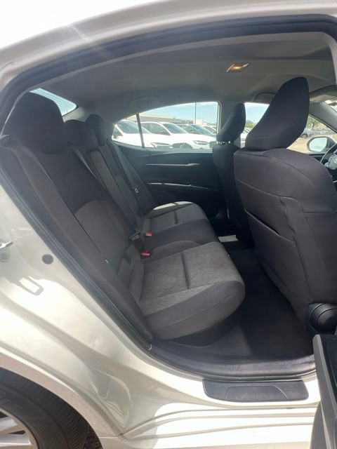 Used 2025 Toyota Camry LE FWD image 30
