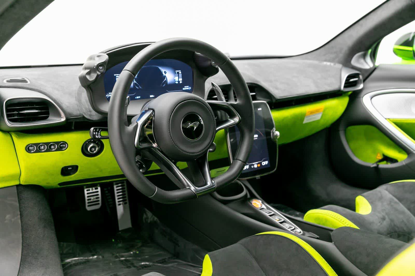 New 2026 McLaren Artura RWD image 2