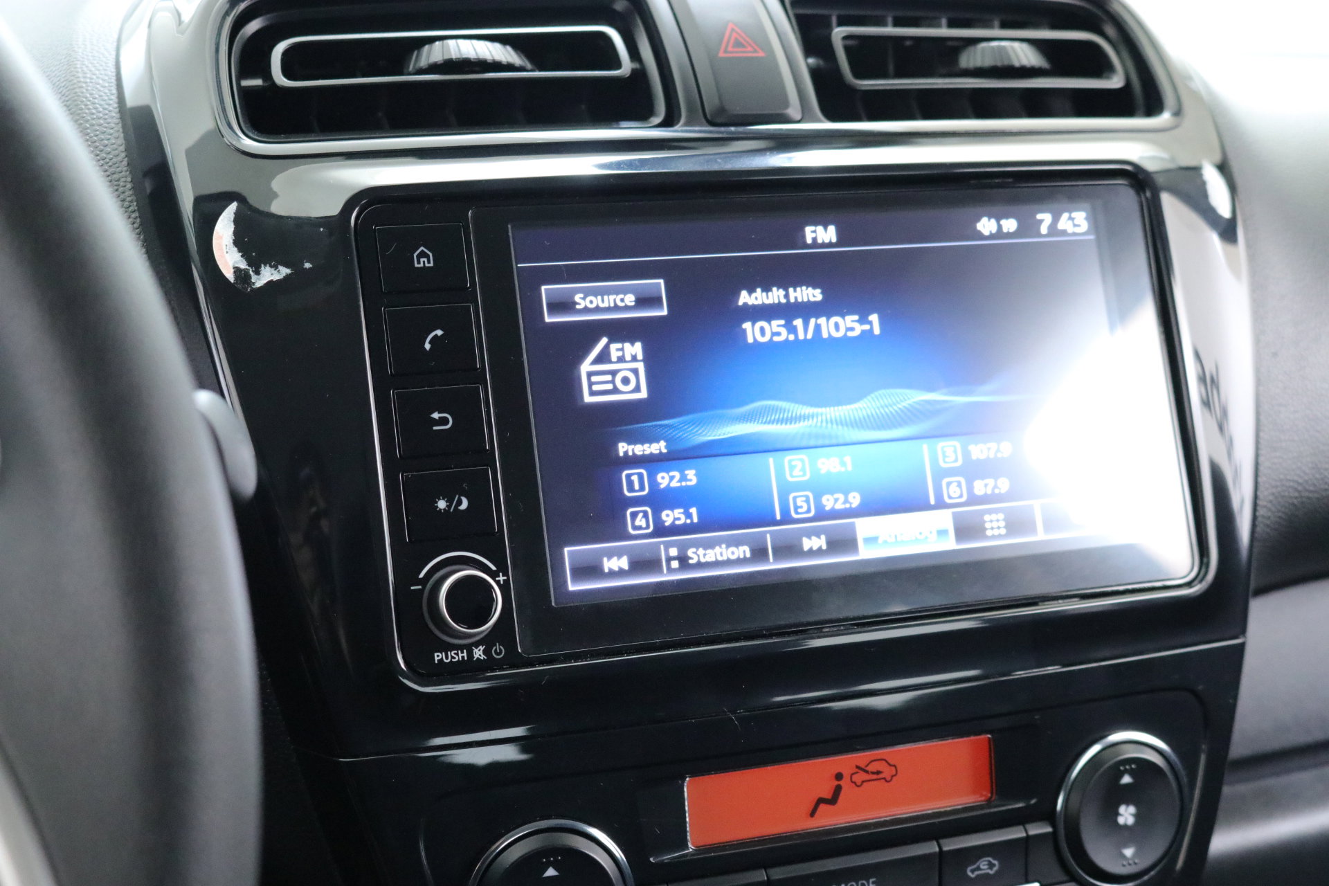 Used 2024 Mitsubishi Mirage LE image 16