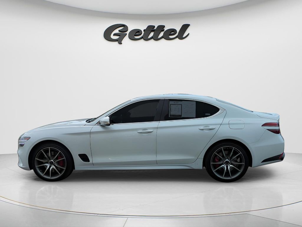 Used 2025 Genesis G70 2.5T image 7