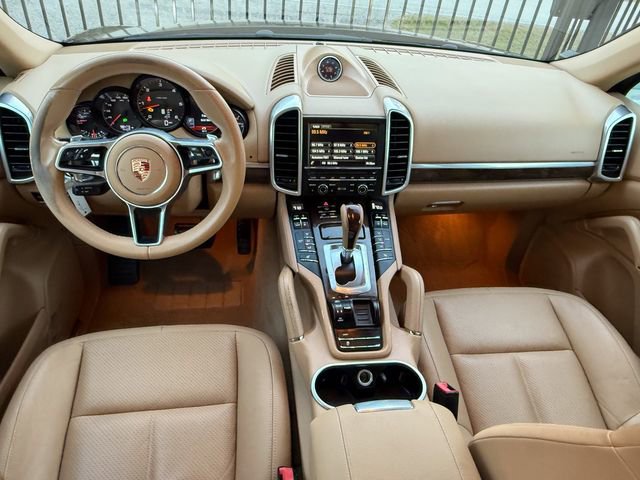 Used 2015 Porsche Cayenne Diesel image 9
