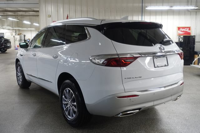 Used 2024 Buick Enclave Essence w/ LPO, Floor Liner Package FWD image 5