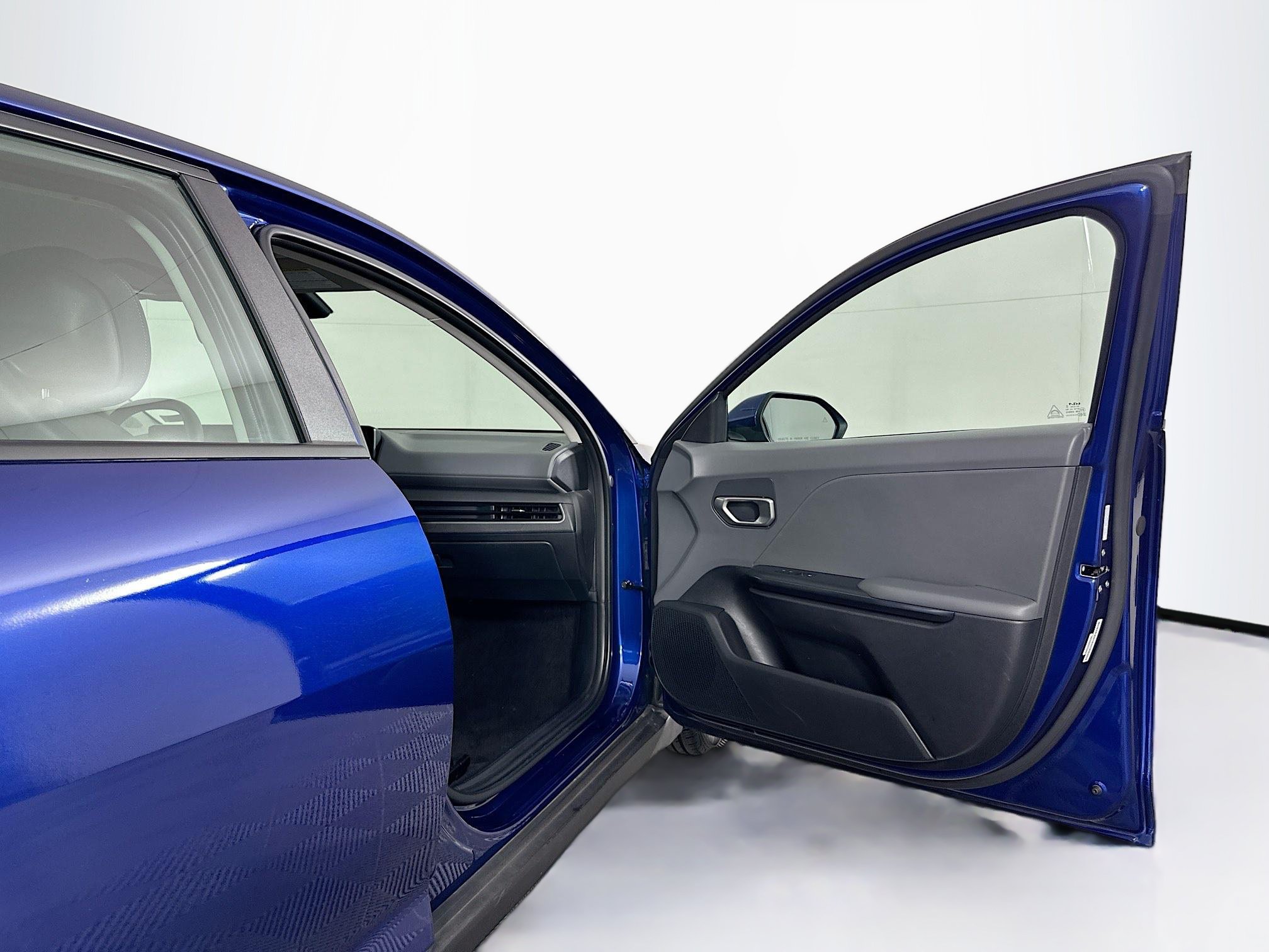 Used 2025 Kia K4 FWD image 31