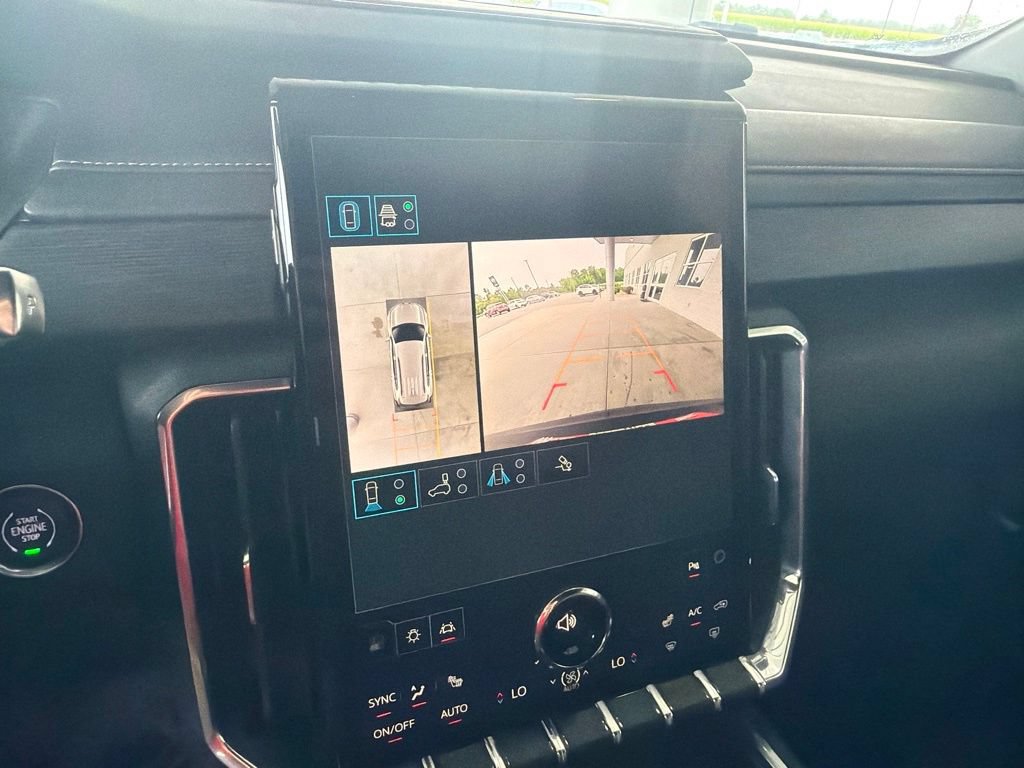 Used 2025 GMC Acadia Elevation AWD/4WD image 9
