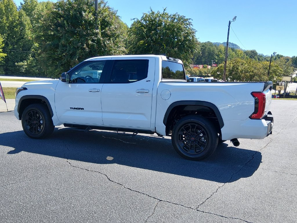 Used 2024 Toyota Tundra SR5 w/ SR5 Premium Package AWD/4WD image 6