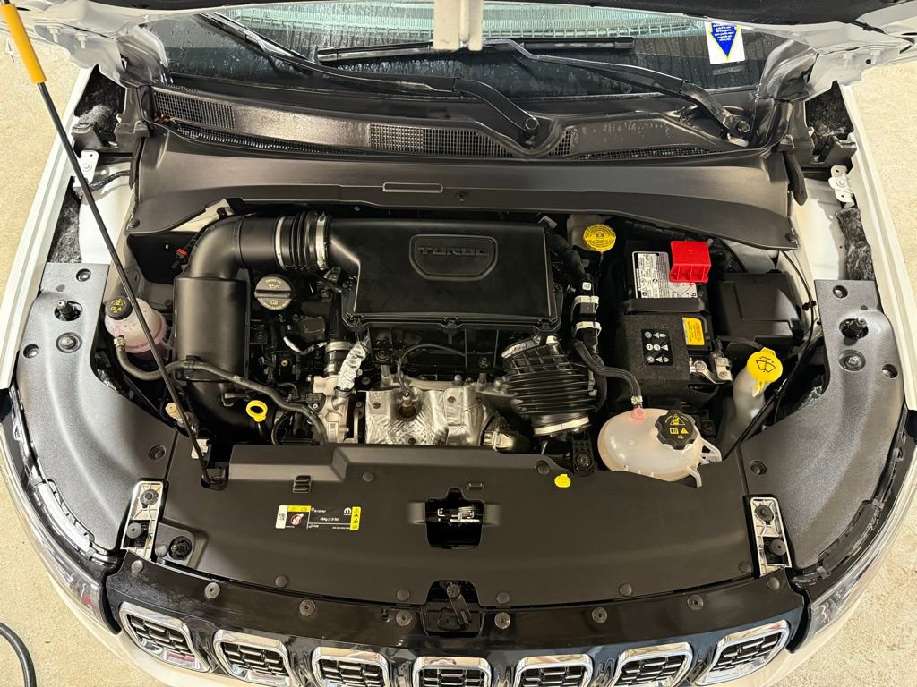 Used 2025 Jeep Compass Limited AWD/4WD image 30