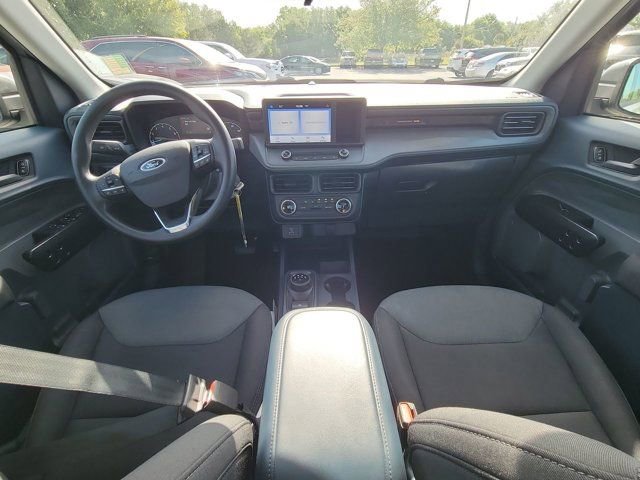 Used 2024 Ford Maverick XL image 2