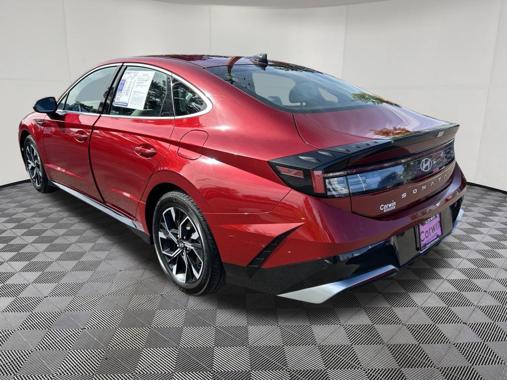 Used 2025 Hyundai Sonata SEL FWD image 5