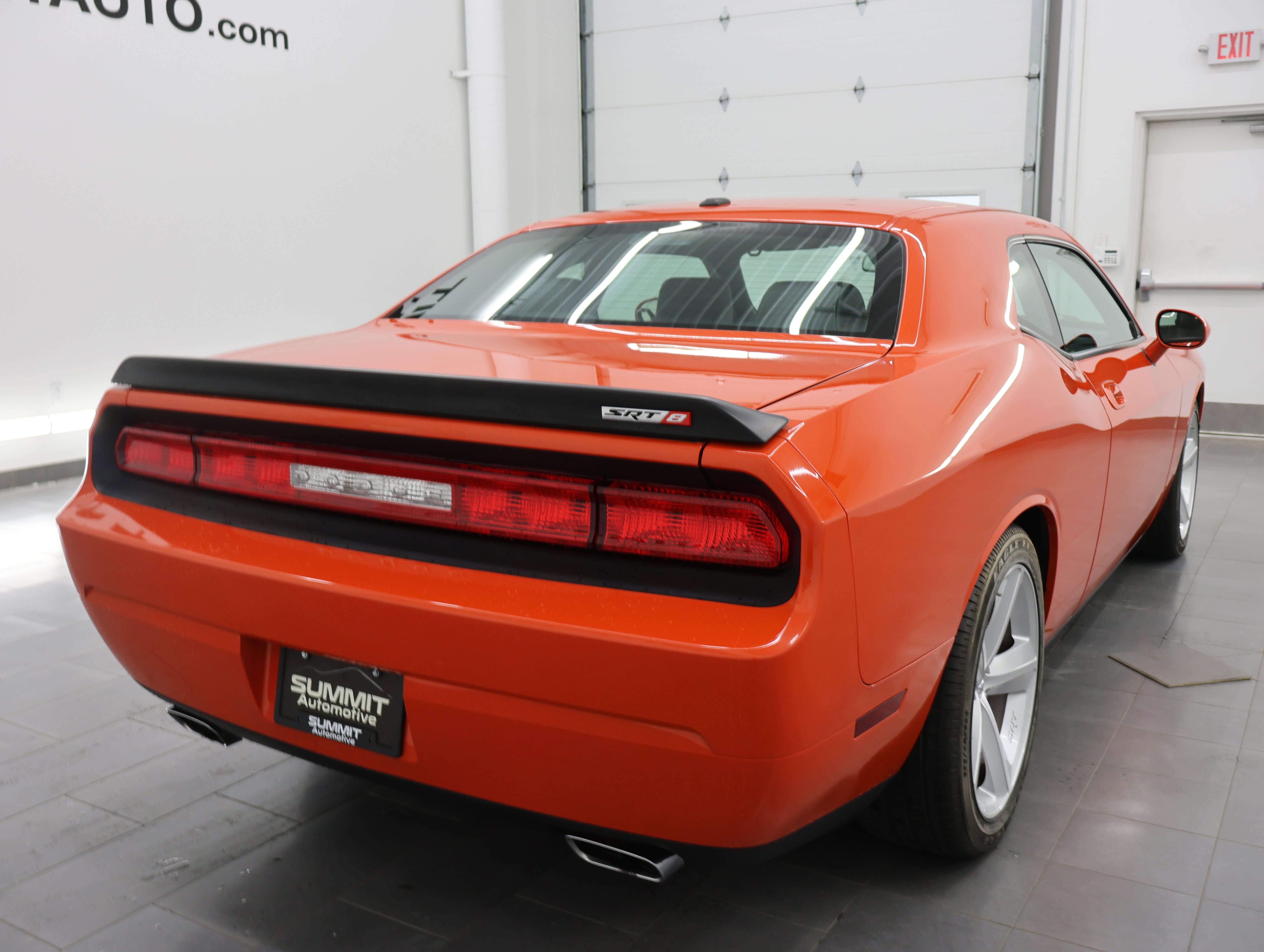 Used 2009 Dodge Challenger SRT8 w/ SRT Option Group II RWD image 5