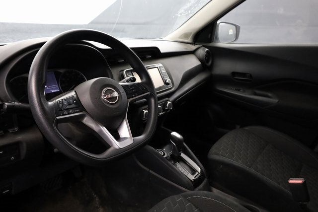 Used 2022 Nissan Kicks S image 9