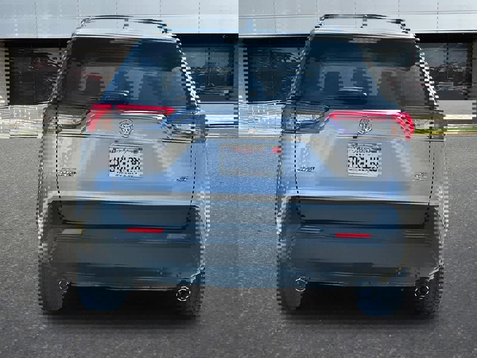 Used 2020 Toyota RAV4 XLE w/ Convenience Package image 9