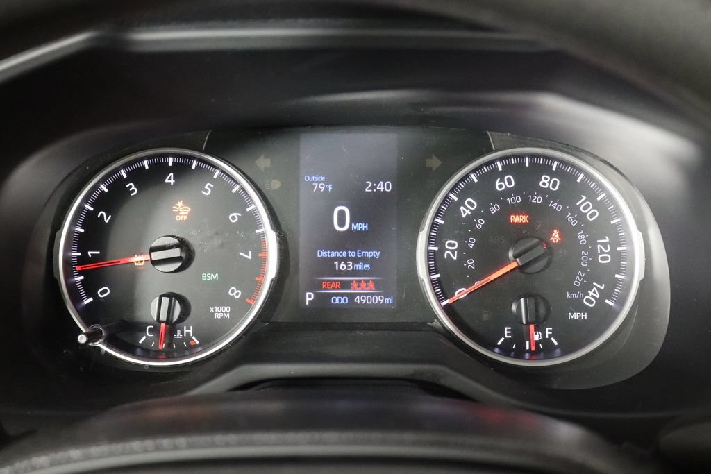 Used 2021 Toyota RAV4 XLE w/ Convenience Package FWD image 11