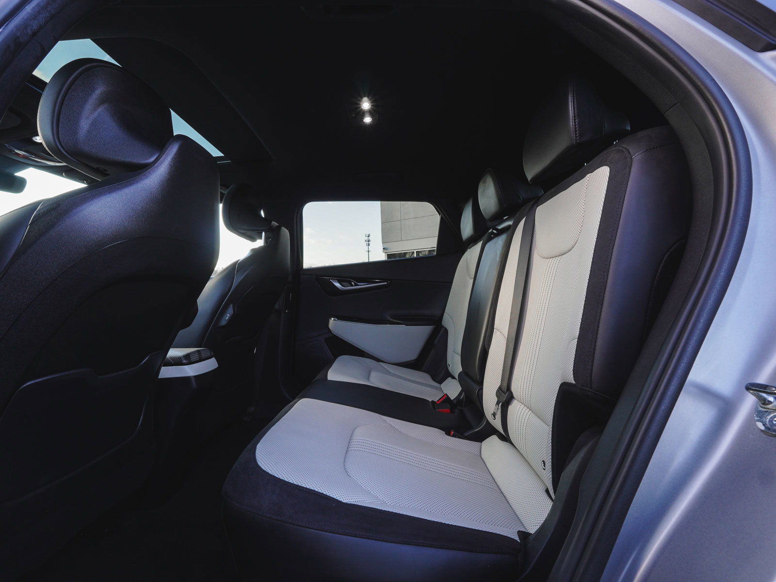 Used 2023 Kia EV6 GT-Line w/ GT-Line White Seat Package image 33