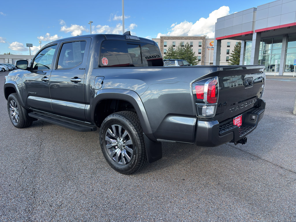 Used 2022 Toyota Tacoma Limited image 3