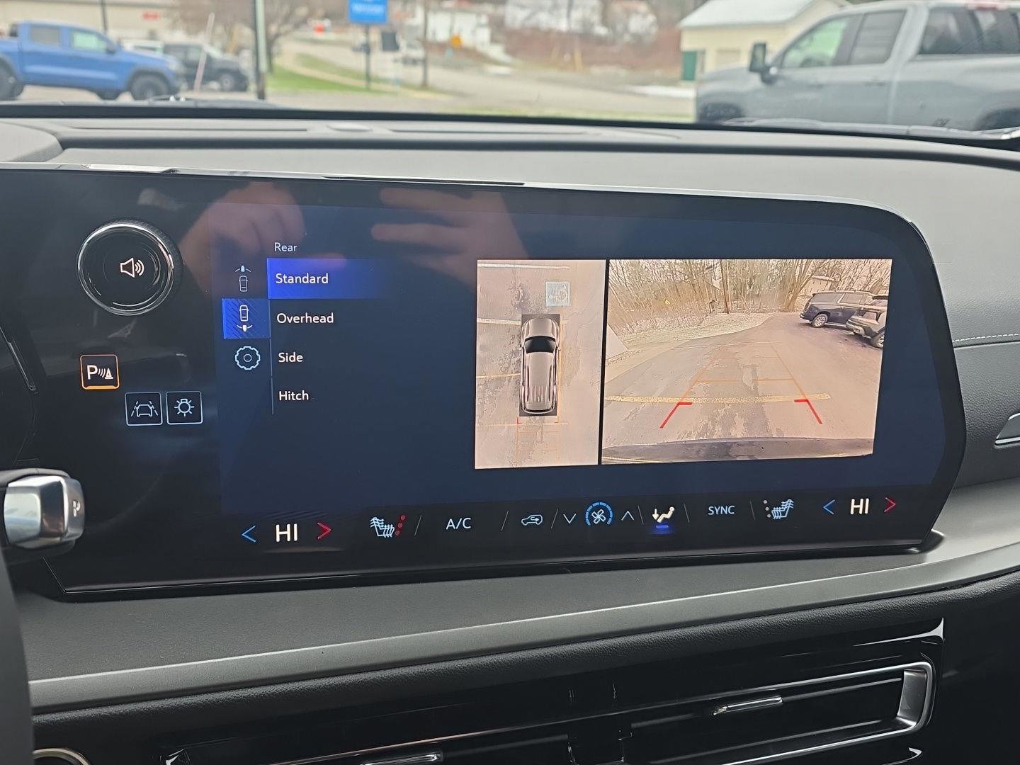 New 2026 Chevrolet Traverse LT w/ Driver Confidence Package image 15