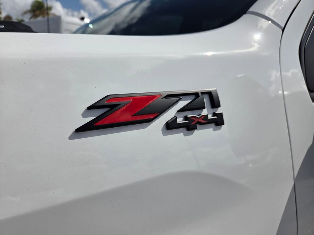 Used 2024 Chevrolet Silverado 3500 W/T image 5