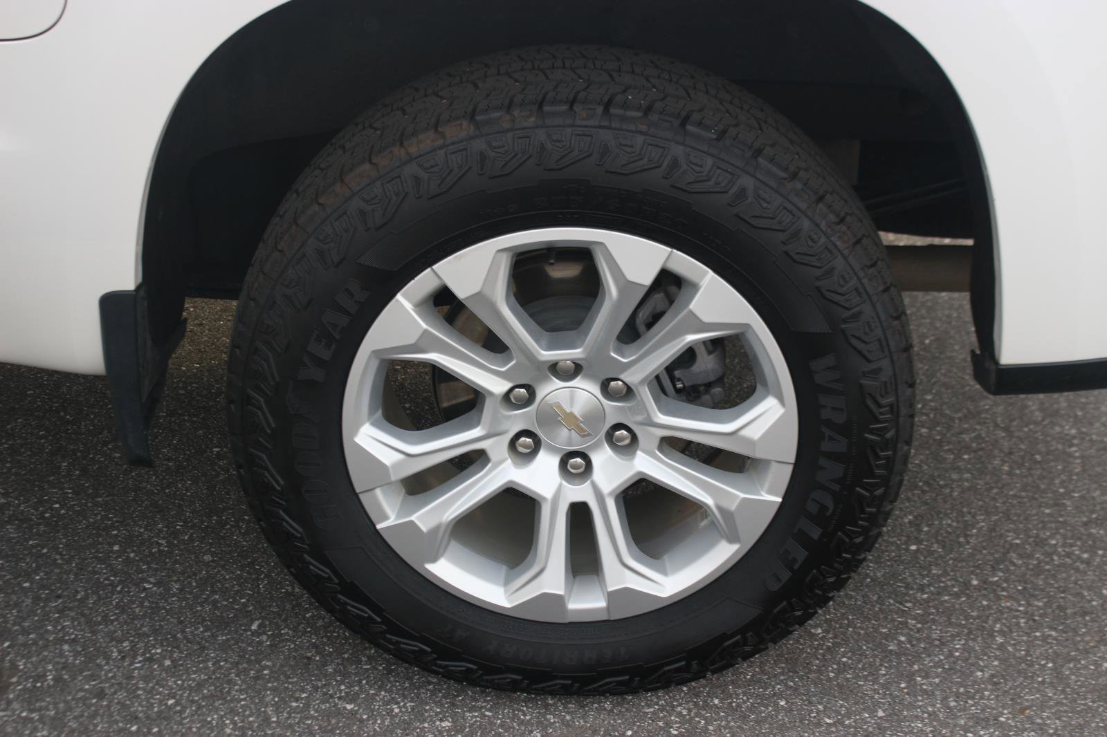 Used 2023 Chevrolet Silverado 1500 LTZ w/ LTZ Premium Package image 45