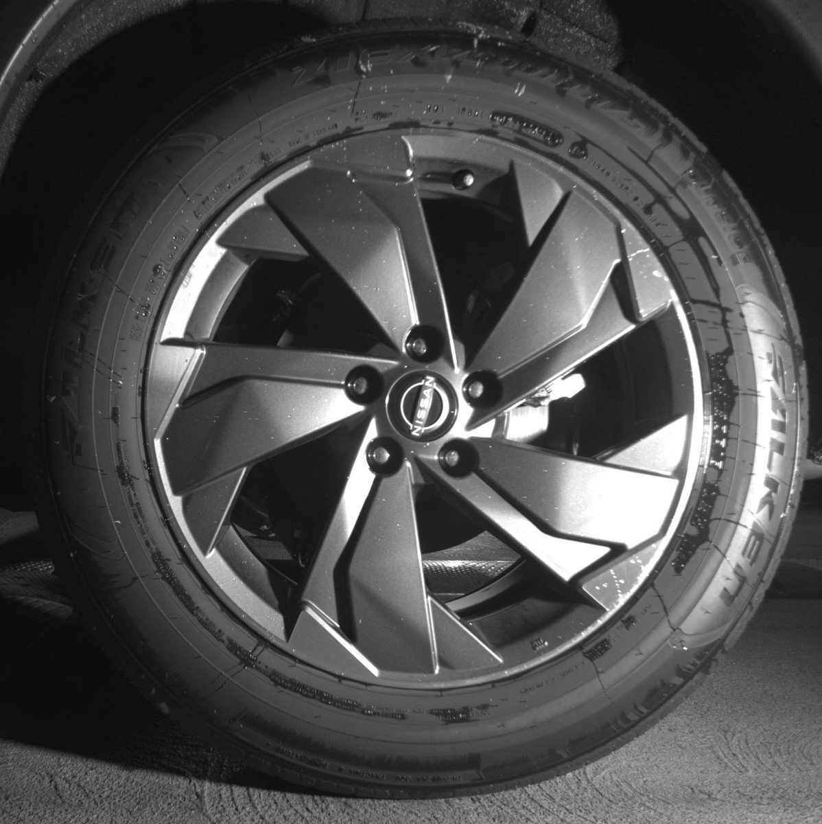 Used 2025 Nissan Rogue SV FWD image 14