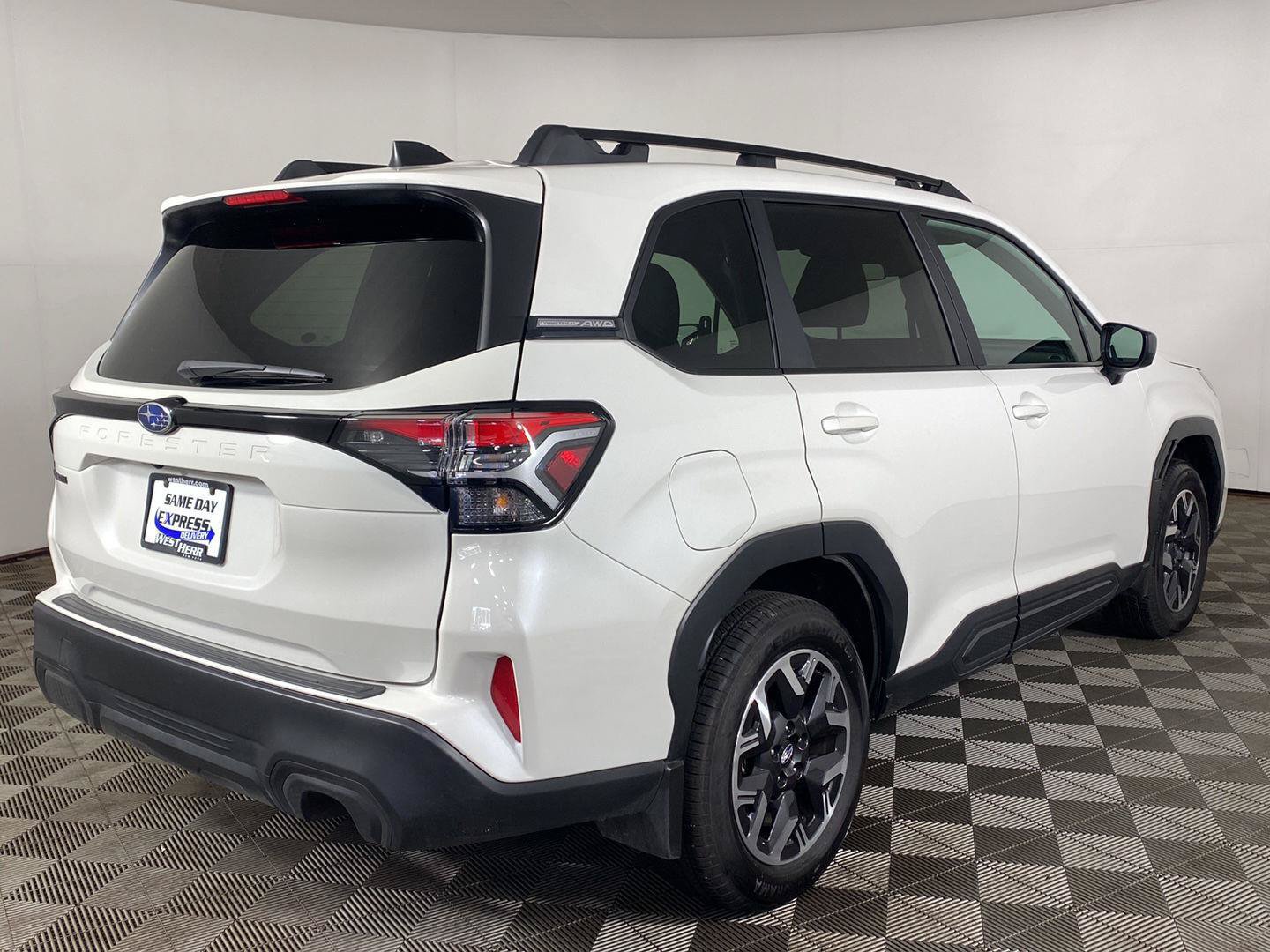 Used 2026 Subaru Forester Premium AWD/4WD image 5